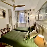 Maison Des Remparts 塞雷